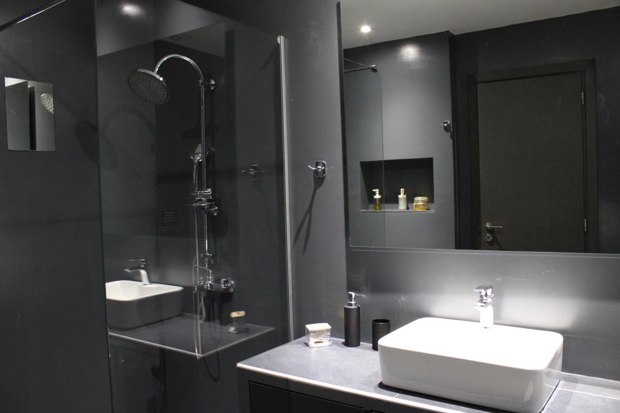 Aris Premium Accommodations Athen Zimmer foto